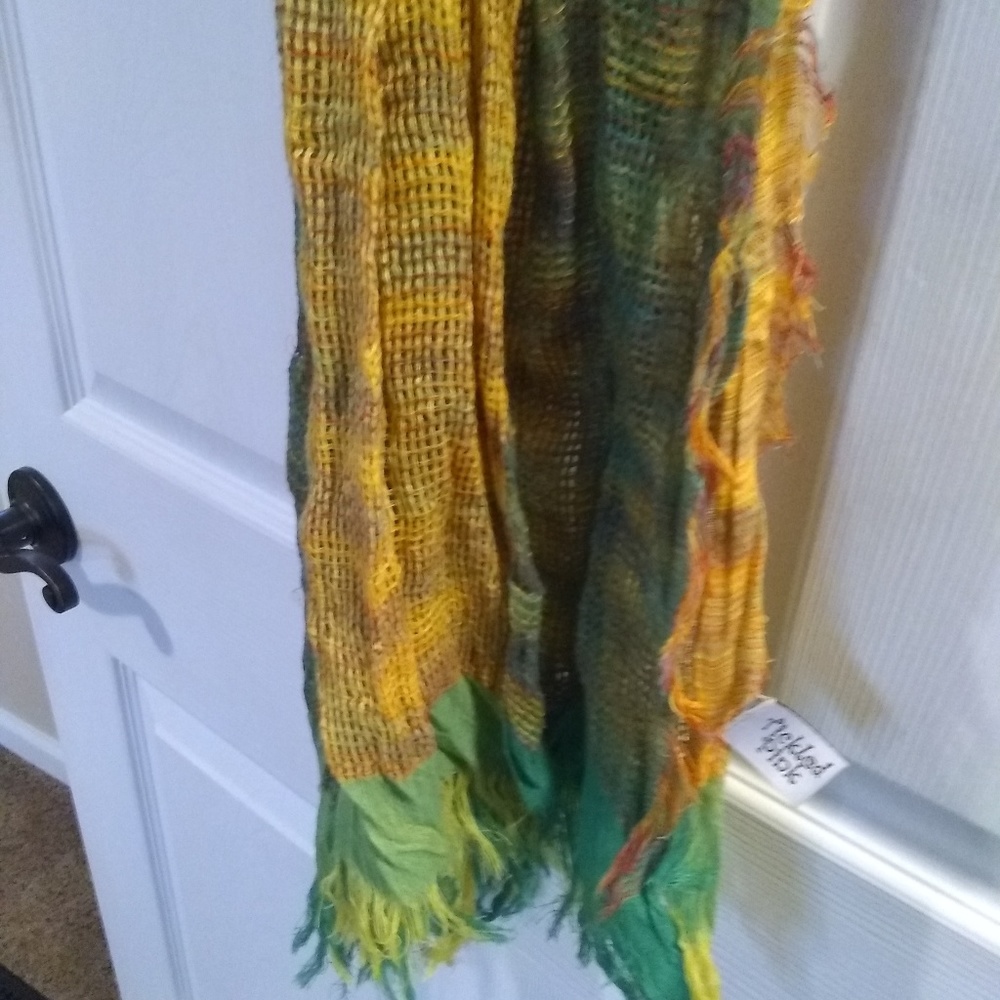 Scarf - Picture 2 of 3